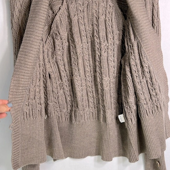 St John Sport Cable Knit Wrap Cardigan Sweater size S - Picture 7 of 10